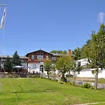 Πανσιόν Zum Alten Faehrhaus 3*