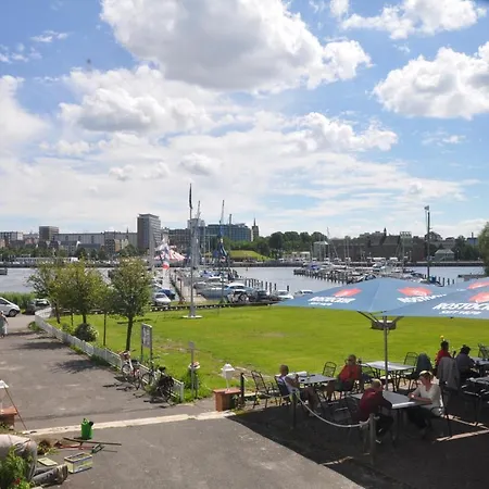 Zum Alten Faehrhaus ゲストハウス ロストック