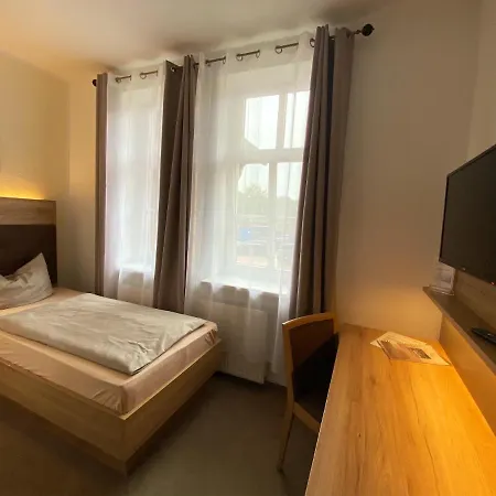 ゲストハウス Zum Alten Faehrhaus 3*