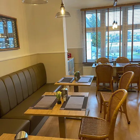 Zum Alten Faehrhaus 3*