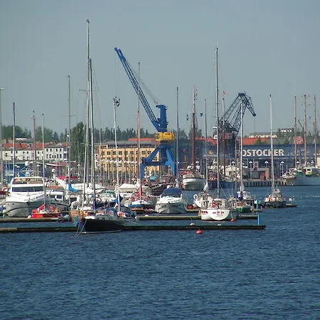 Zum Alten Faehrhaus ゲストハウス ロストック